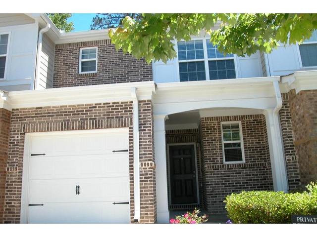3385 Poplar Dr