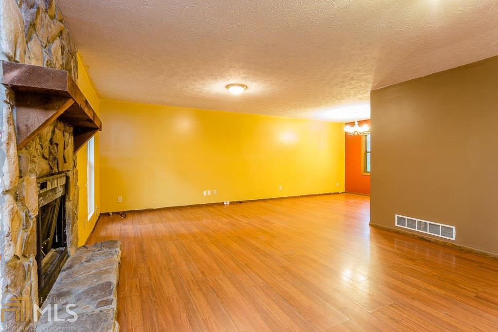 873 Ivydale Ln