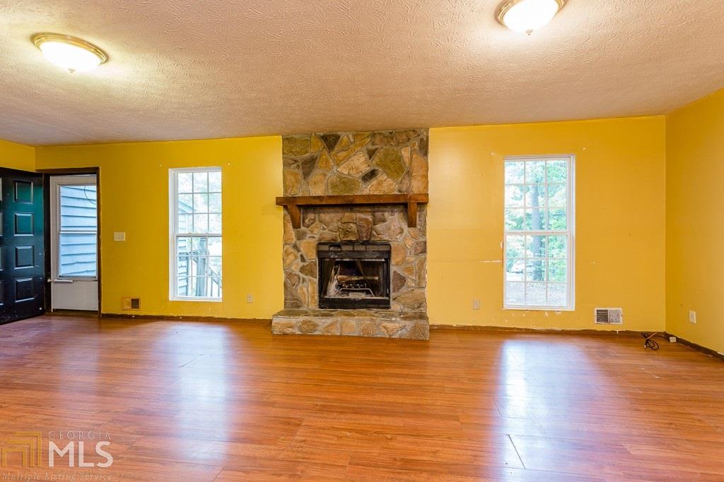 873 Ivydale Ln