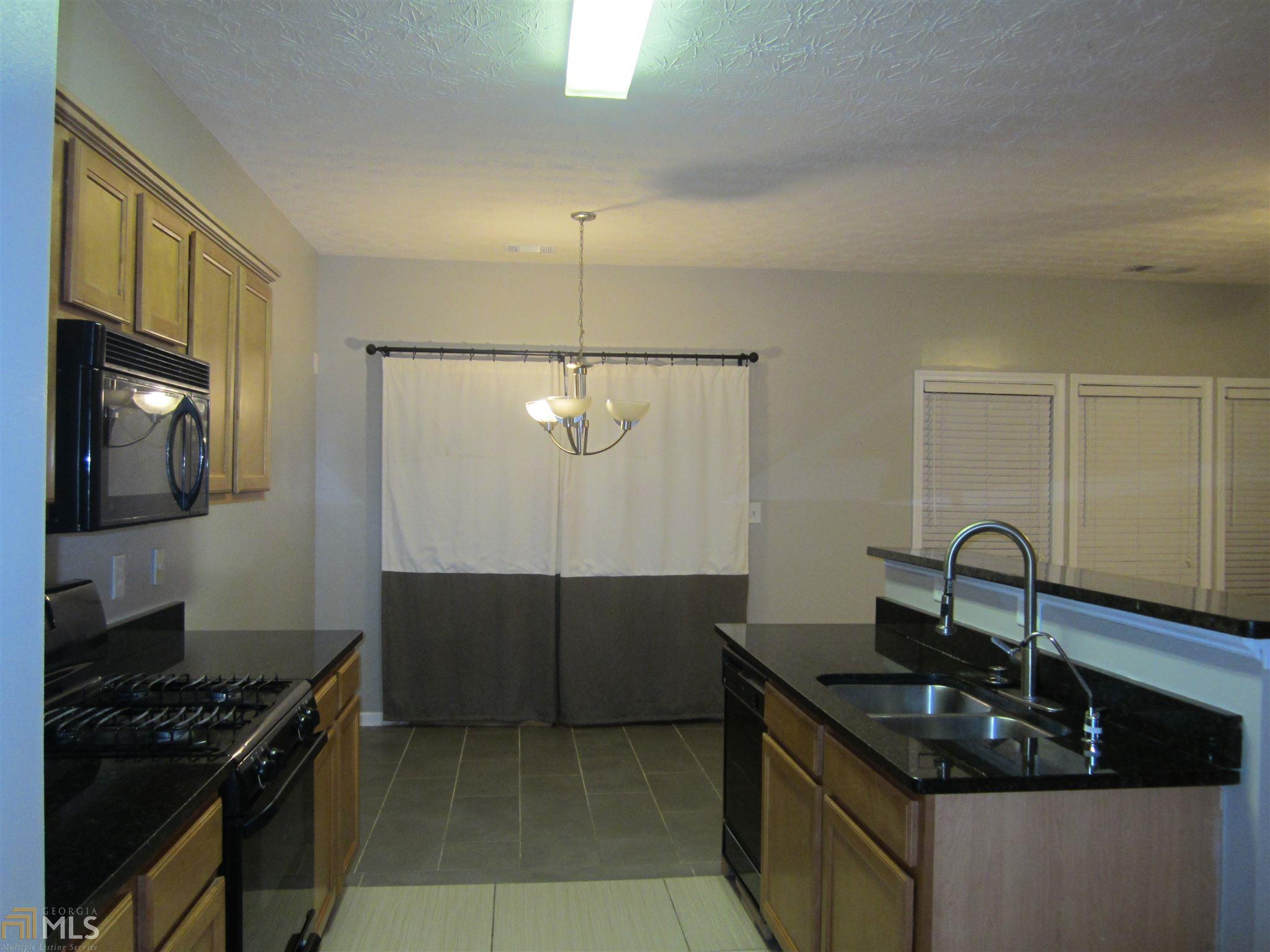 1568 Park Grv