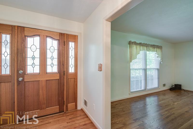 390 Dorsey Cir