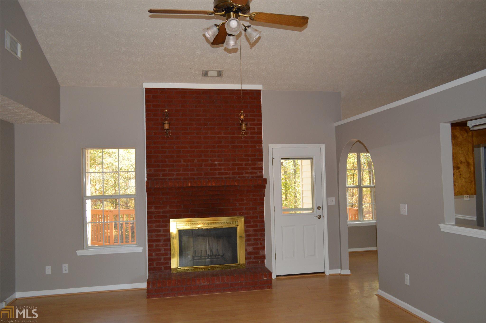 3610 Cobblestone Dr