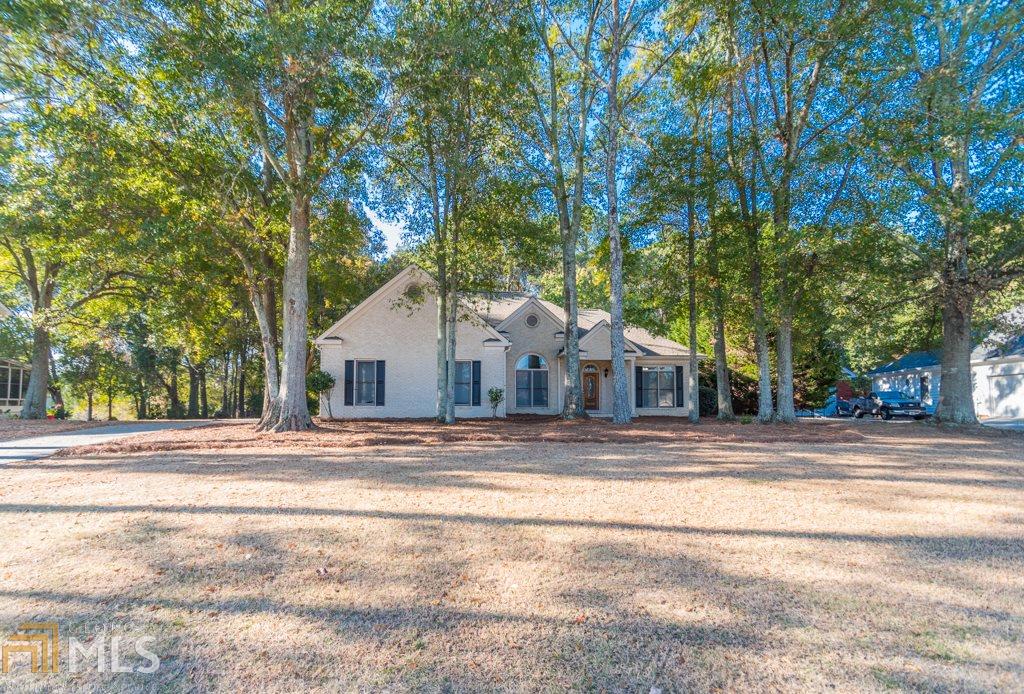 3865 Glen Ian Dr