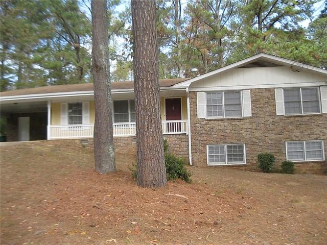 1115 Forest East Dr