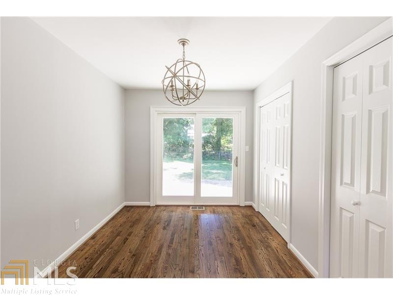1989 Summer Gate Ct SW