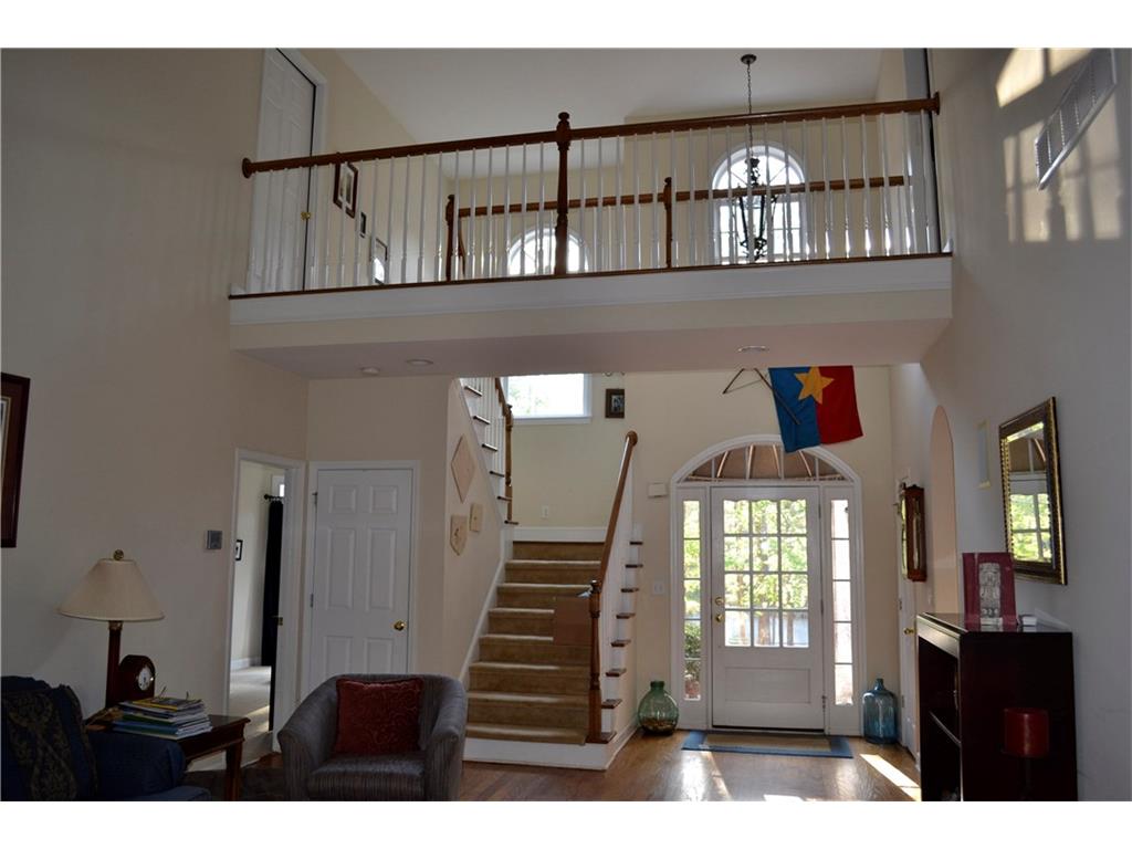 1016 Princeton Walk NE
