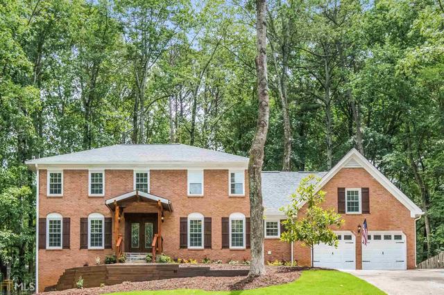 2814 Benson Dr