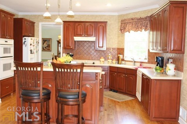 293 Lynshire Ct, Marietta GA 30064