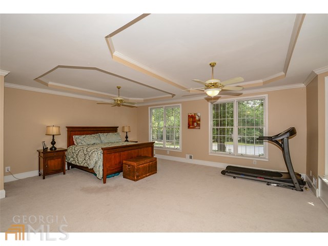 1182 Larson Ln, Marietta GA 30064