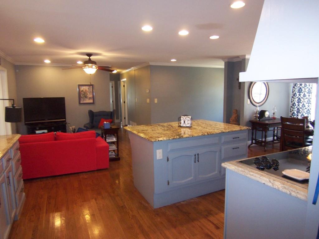 1200 Blackwell Rd