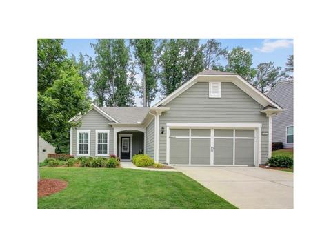 2208 Whitehall Dr NE