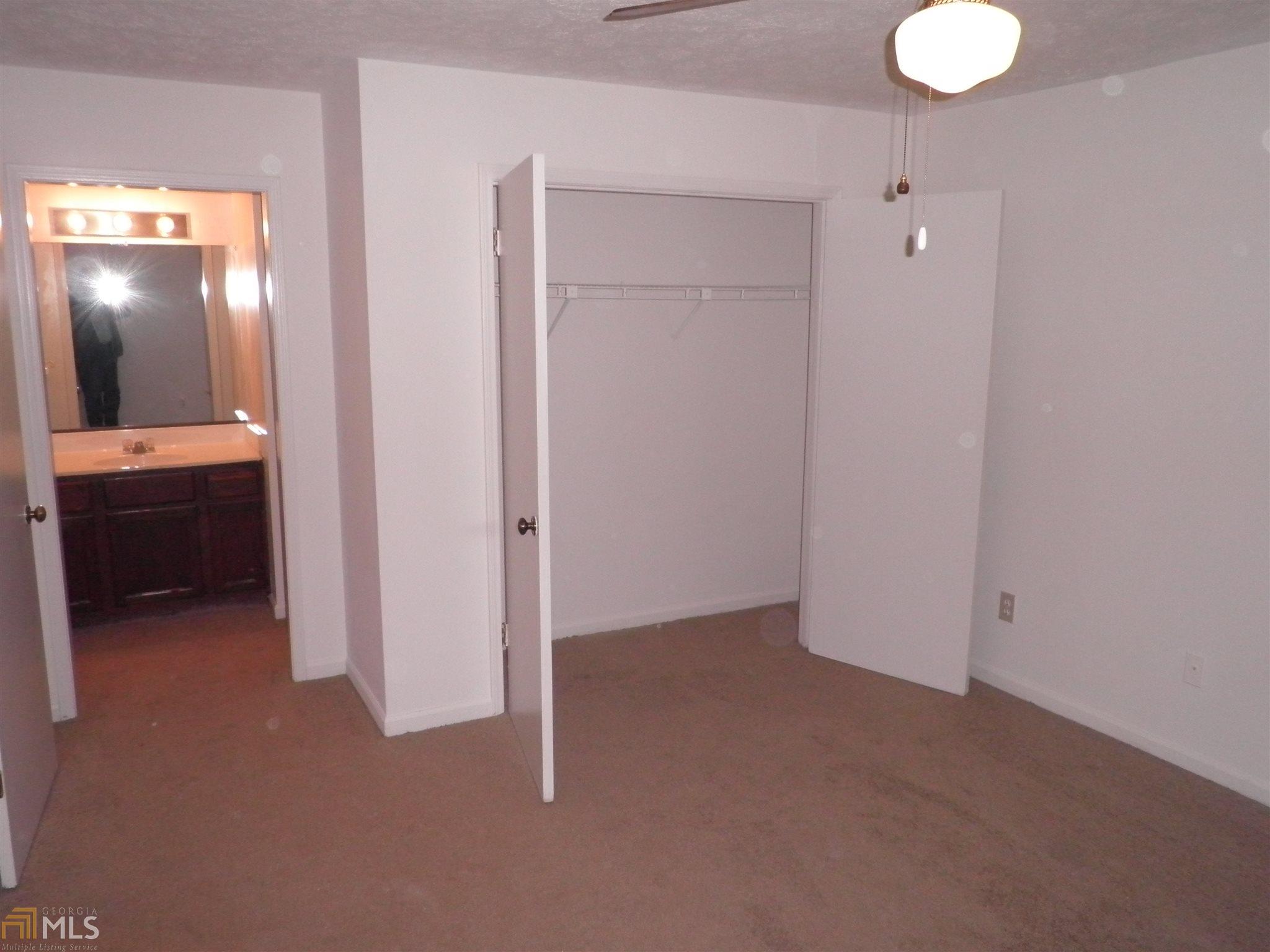 295 E Burns