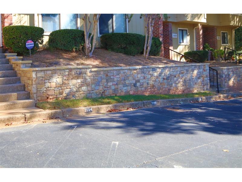 2250 Runnymead Rdg SE