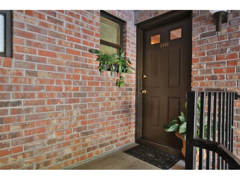 2250 Runnymead Rdg SE