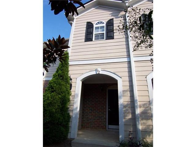 102 Summer Pl NW