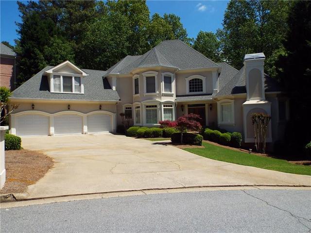 1905 River Falls Dr