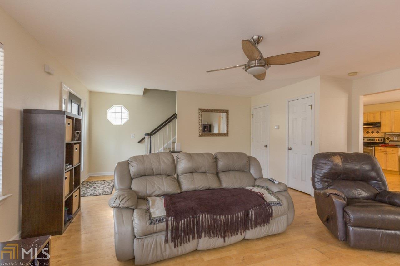 1494 Quebec Ct