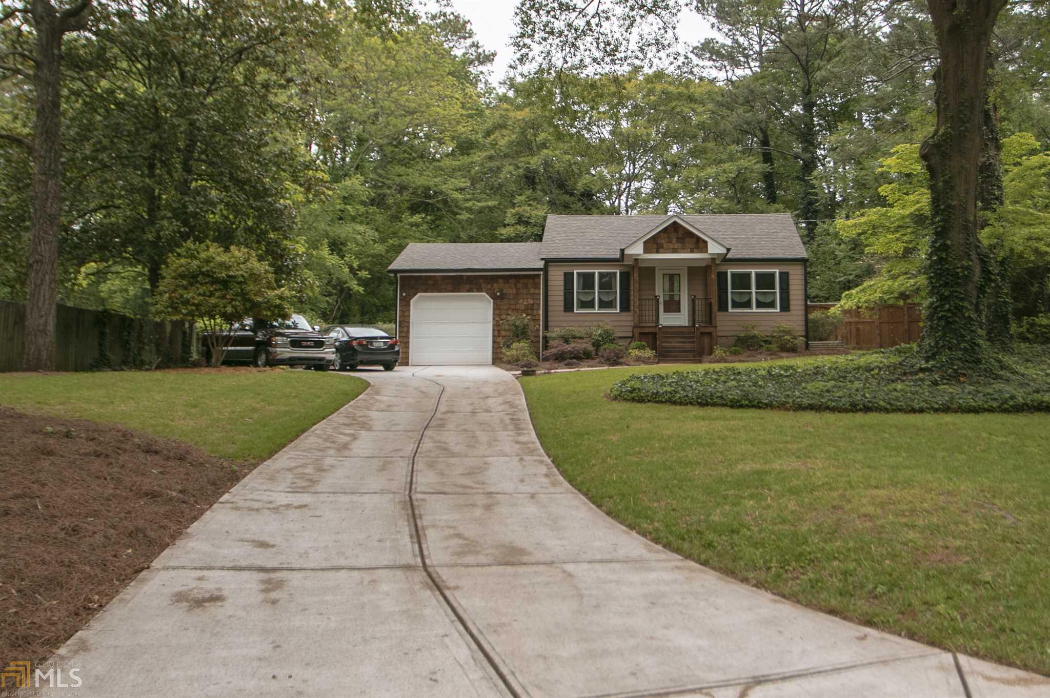 1003 Pecan St