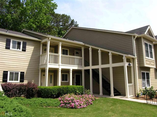 24 Lakes Edge Dr SE