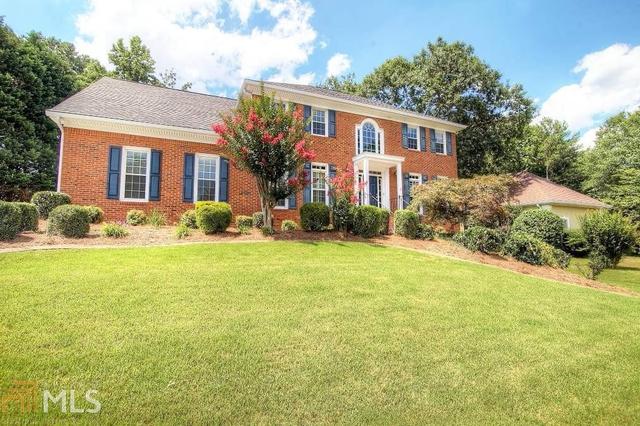 153 Concord Close Cir