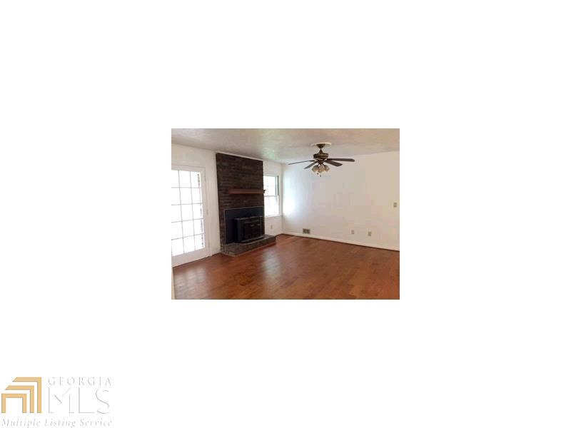 2566 Lucky Valley Dr