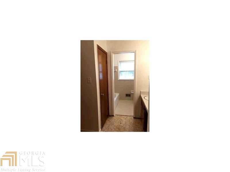 2566 Lucky Valley Dr