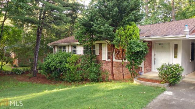 300 Braxton Pl
