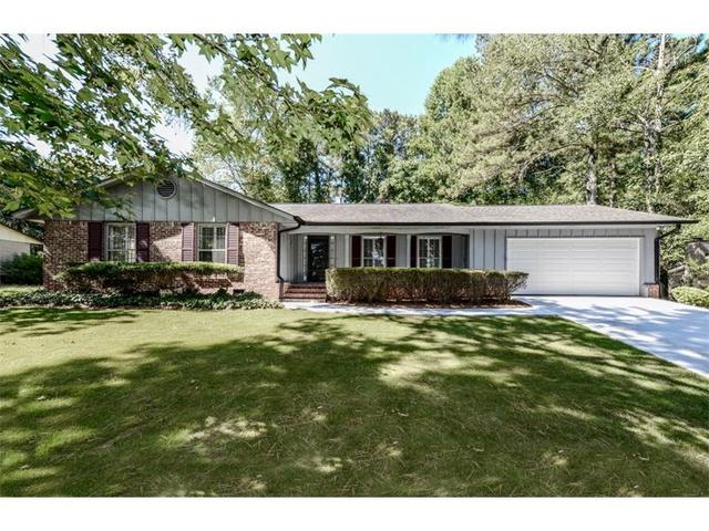 3352 Cardinal Lake Dr