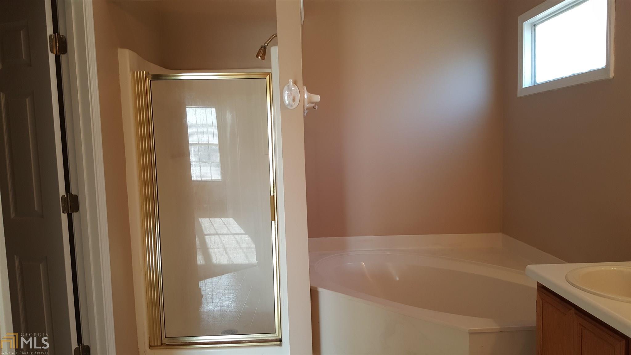 3630 Montrose Pond Walk