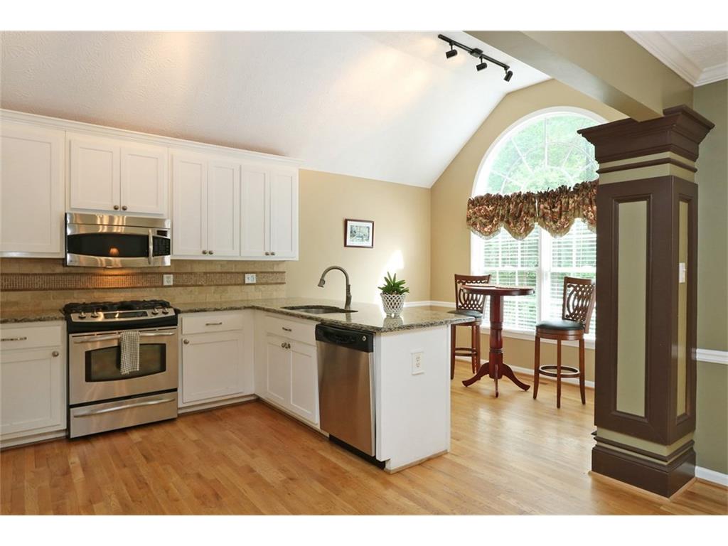 4824 Rosebury Ln
