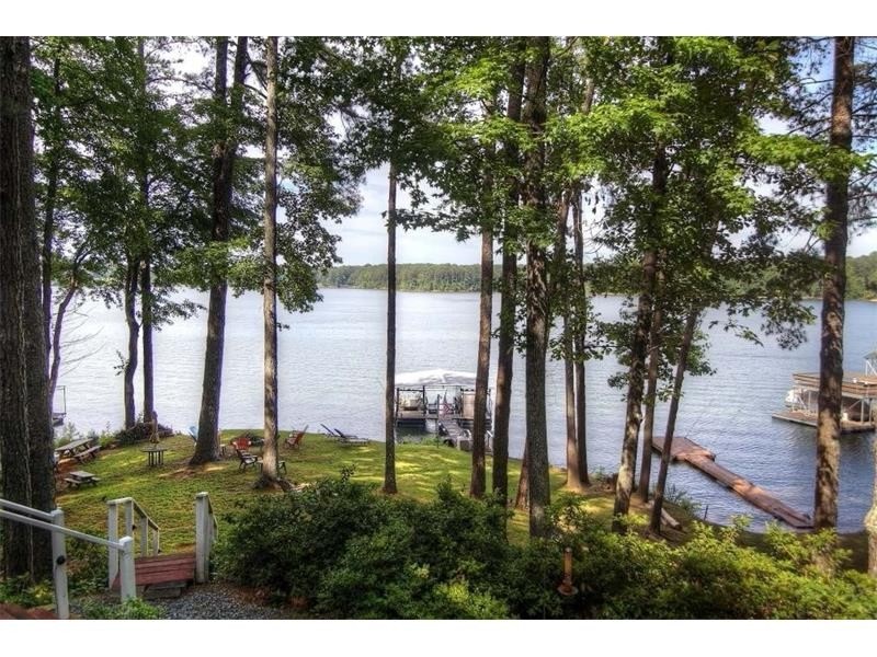 For Sale: 4933 Boat Club Dr Acworth, GA 30101