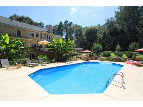 1500 Greenwood Ct