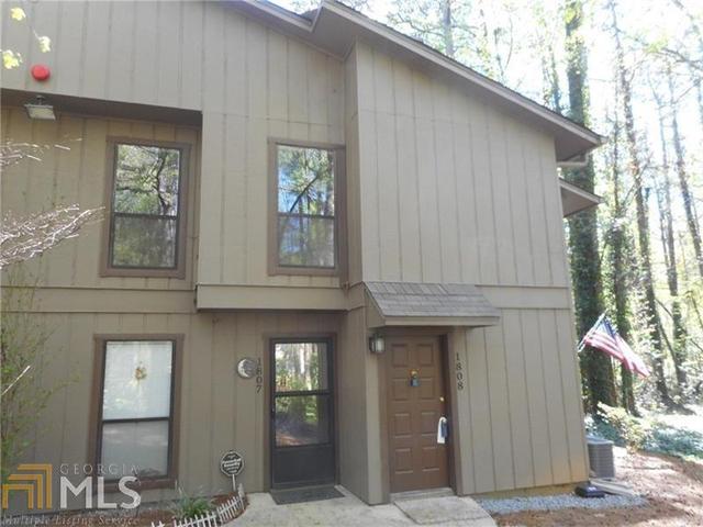 1207 Cumberland Ct SE