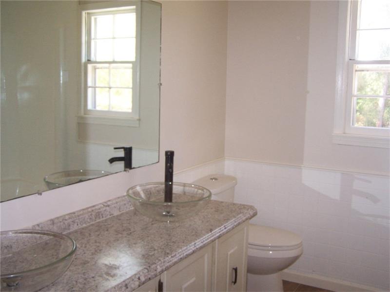 314 Bishop Rd NW