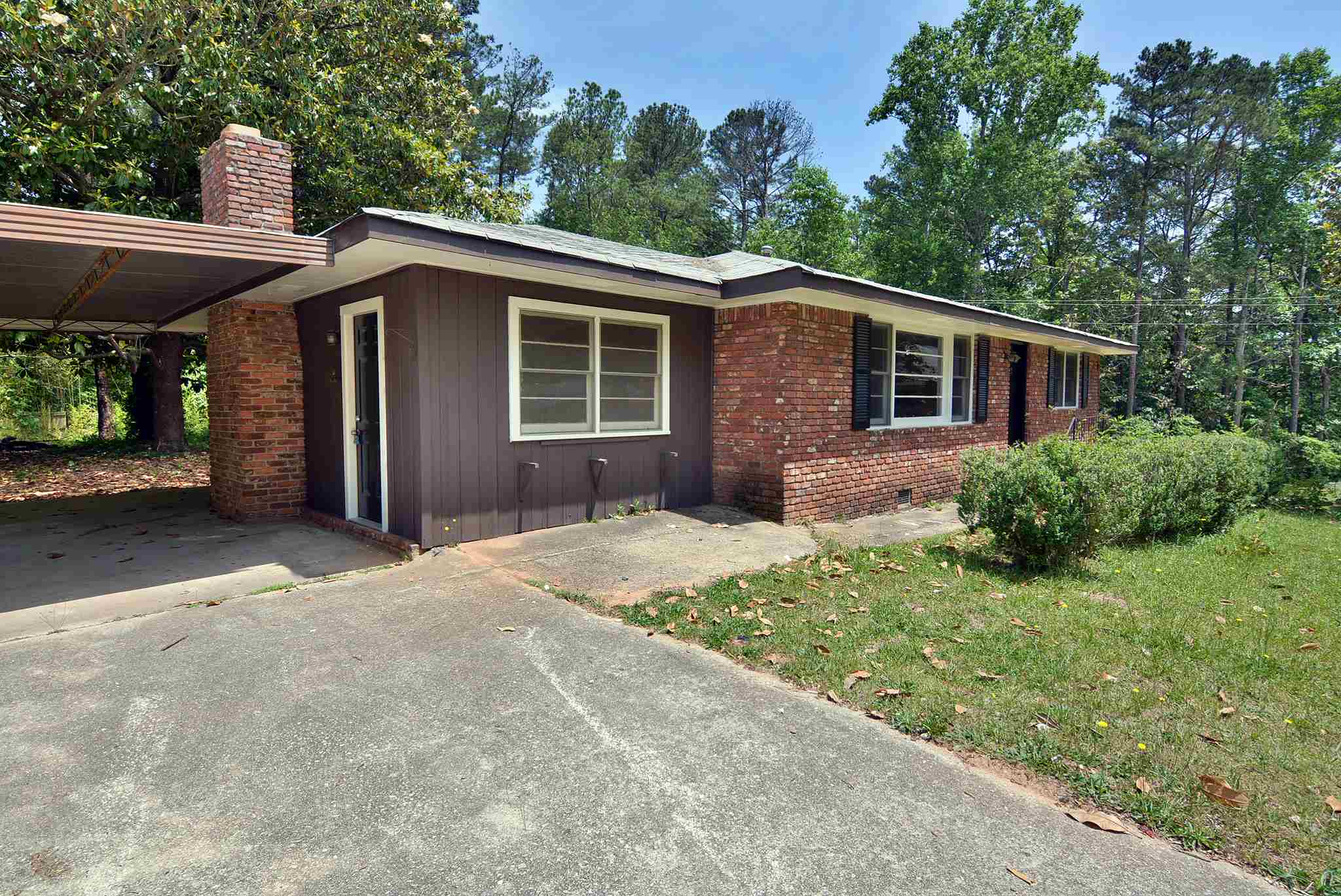 For Sale: 91 Cooper Lk Mableton, GA 30126