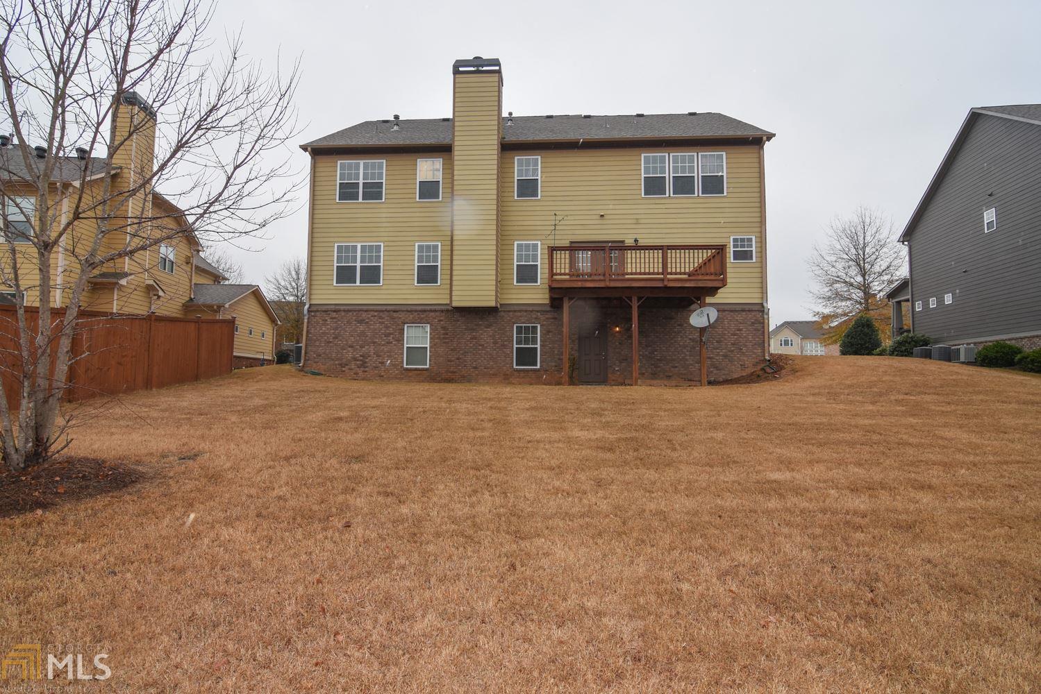 2958 Robinson Frst