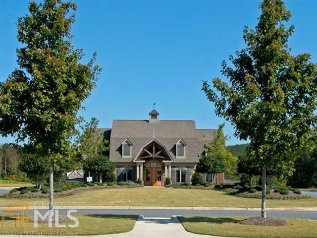 123 Lullwater Ln #8