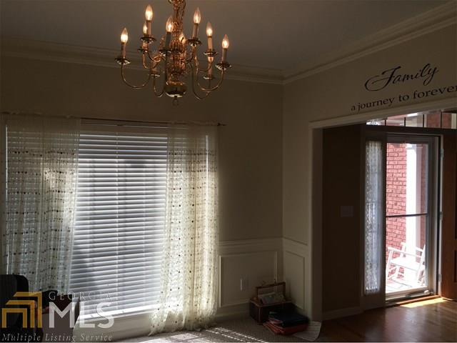 3925 Birdie Dr