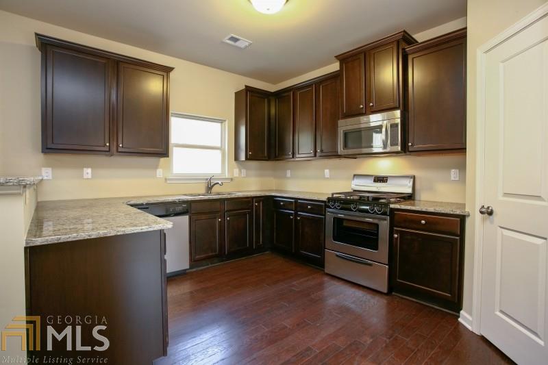 5077 Manning Dr #15