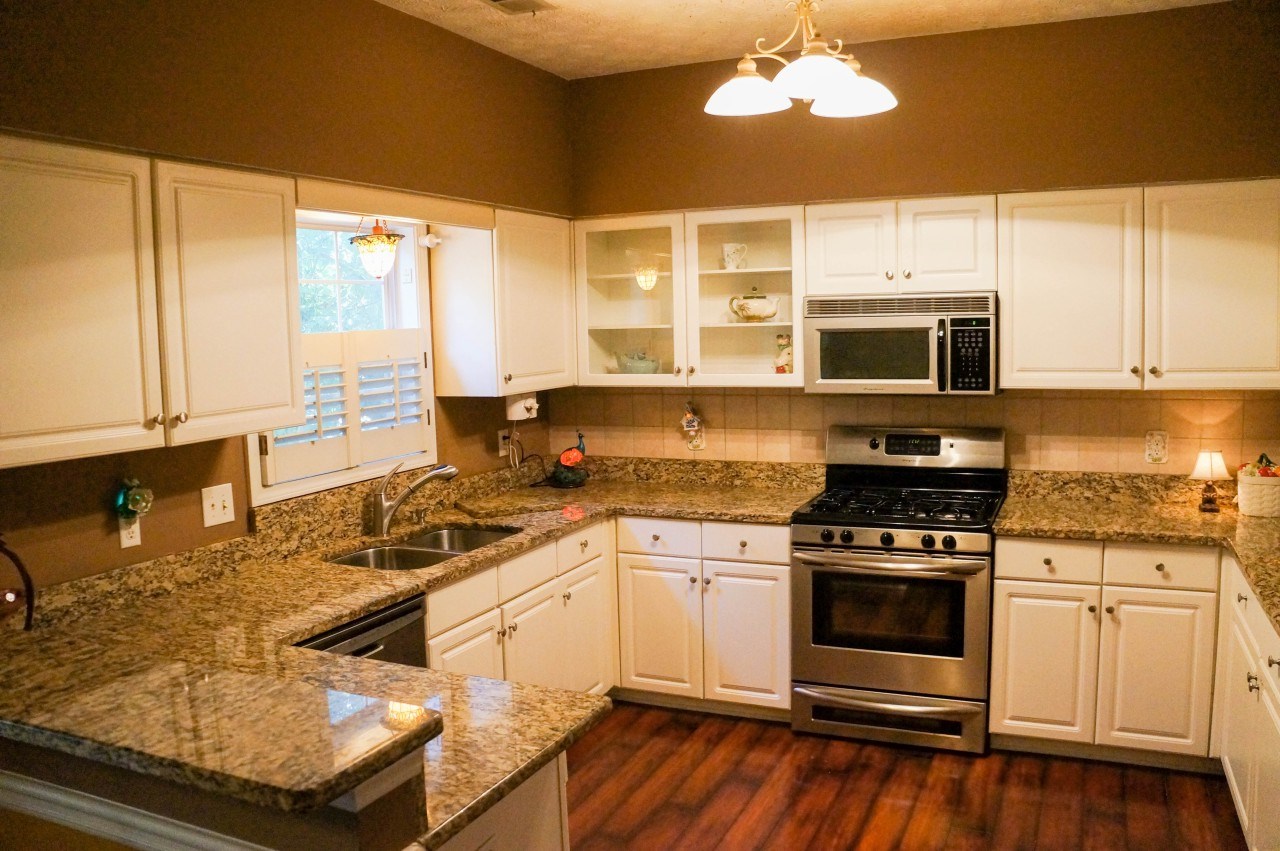 For Sale: 3004 Jiles Rd Kennesaw, GA 30144
