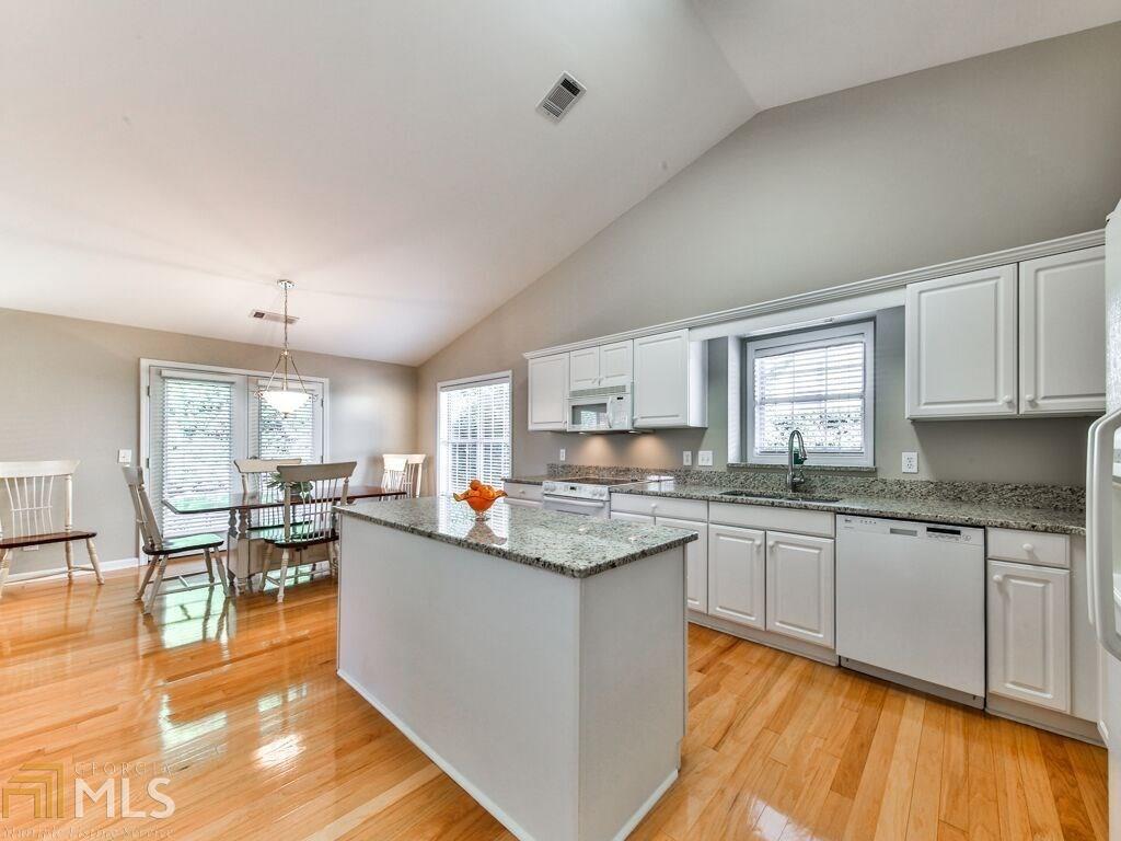 1958 Westover Ln