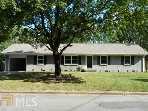18 Westlyn Dr