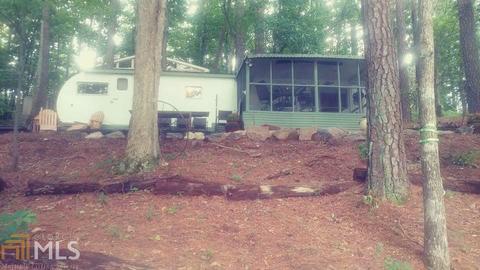 270 Lakeside Dr