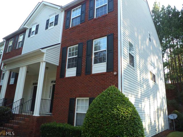 308 Village Cir