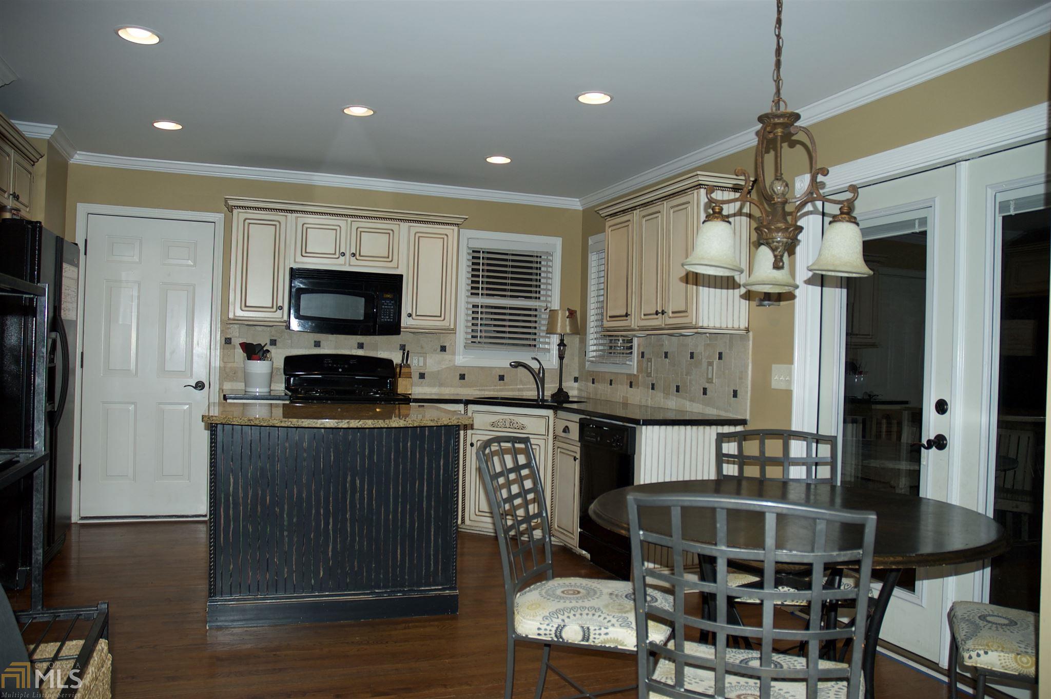1070 Boston Rdg