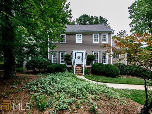 423 Woodruff Xing