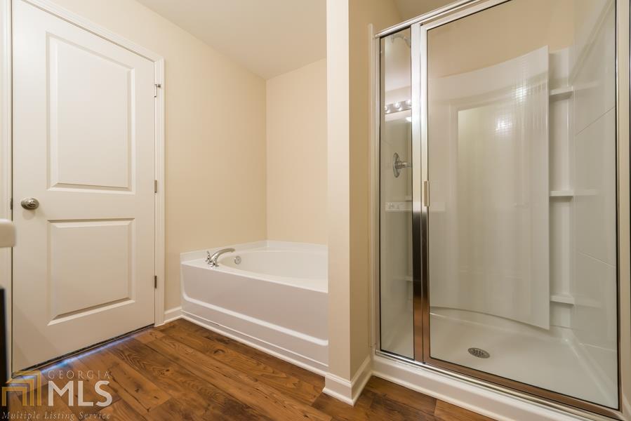 655 St Isaac Ct