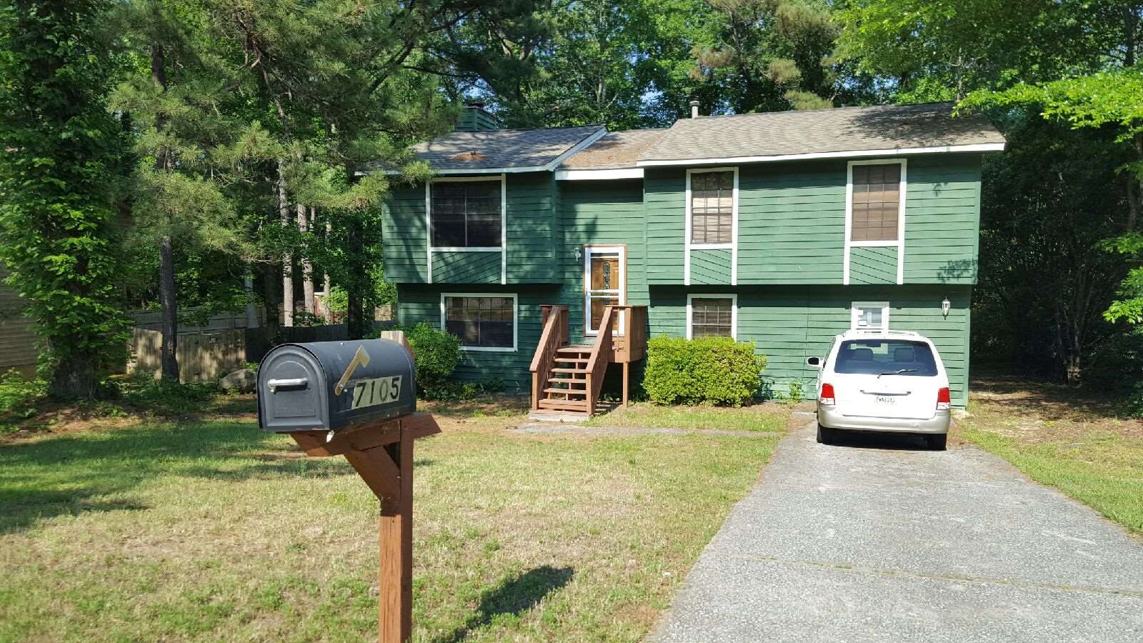 For Sale: 7105 Hania Dr Fairburn, GA 30213