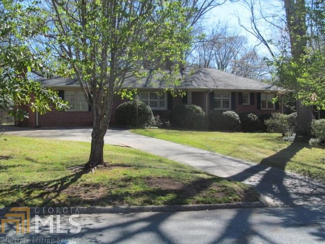 560 Crescent Rd