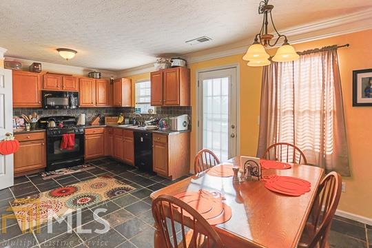 12213 Dickson Rd